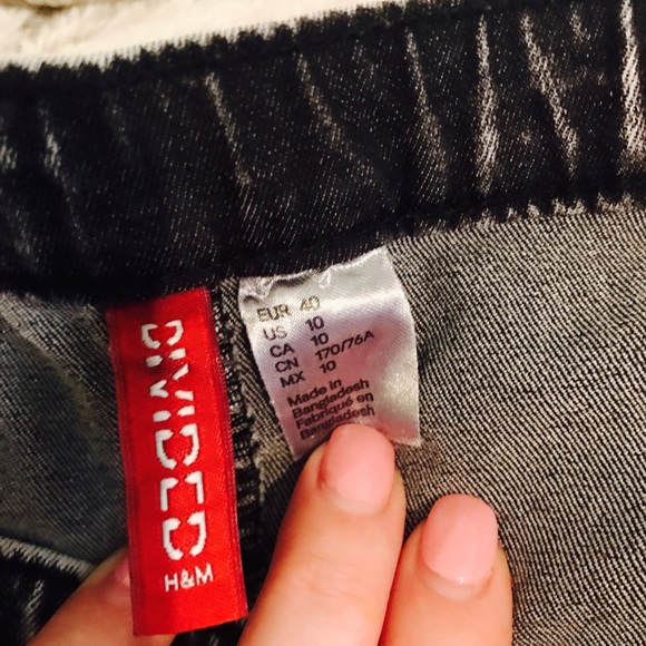 Jeans - Picture 3 of 4